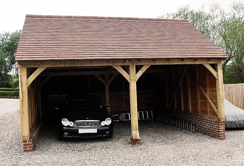 comment construire garage en bois