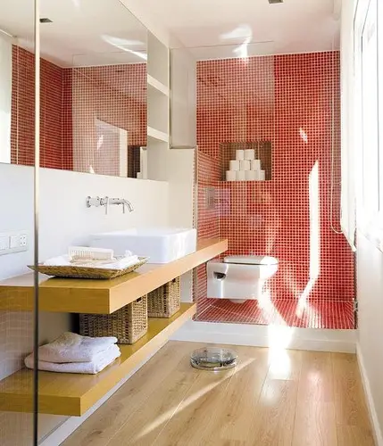 salle de bain rouge et blanc