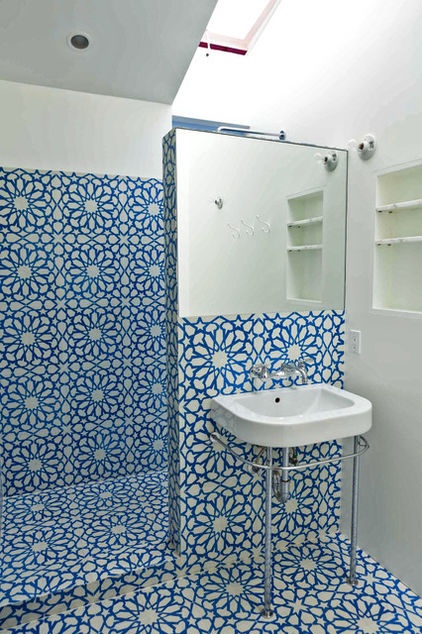 carreaux de ciment - salle de  bain  blue et blanc