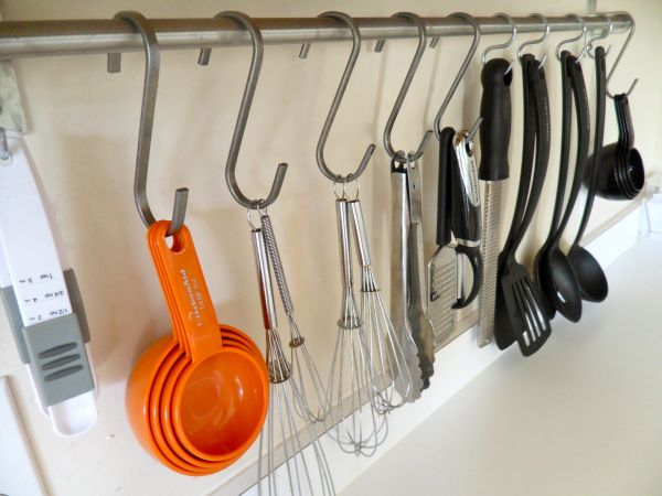 utensil-storage-wall