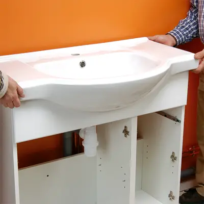 installation-d-un-lavabo-sur-meuble3