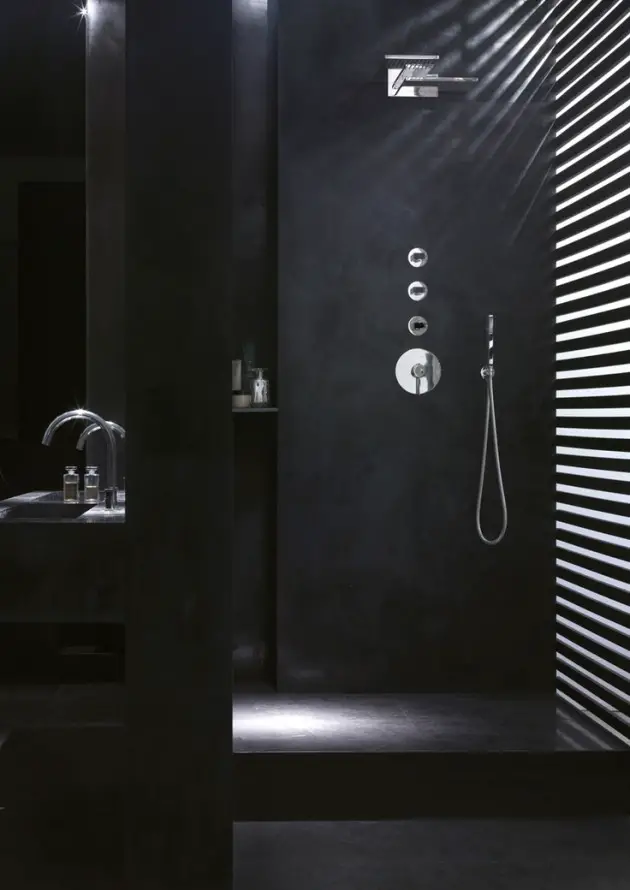 Des salles de bain s'habillant en noir (8)