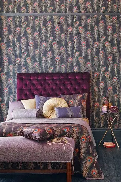 chambre tete de lit violet velours