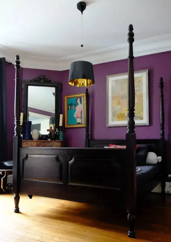 décoration chambre violet foncé